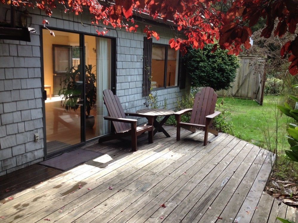 Driftwood Village Cottages Sturdies Bay Екстер'єр фото